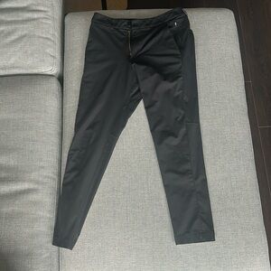 Lululemon Commission pants Skinny Black size 28